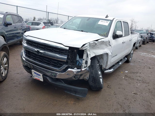 Chevrolet Silverado 1500 1lt 2018 3GCUKREC7JG647429 Image 2