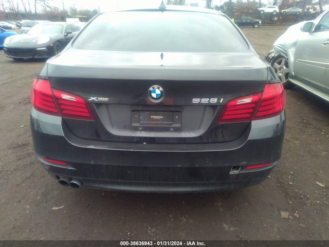 BMW 528i Xdrive 2016 WBA5A7C5XGG145693 Image 16