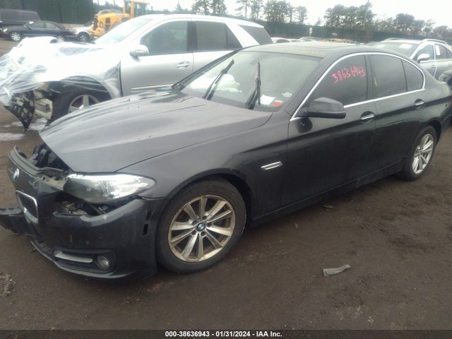 WBA5A7C5XGG145693 BMW 528i Xdrive