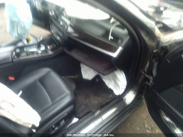 WBA5A7C5XGG145693 BMW 528i Xdrive