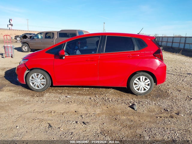 Honda FIT LX 2015 3HGGK5G58FM727174 Image 14