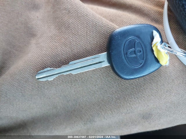 Toyota COROLLA L 2016 5YFBURHE0GP402053 Image 11