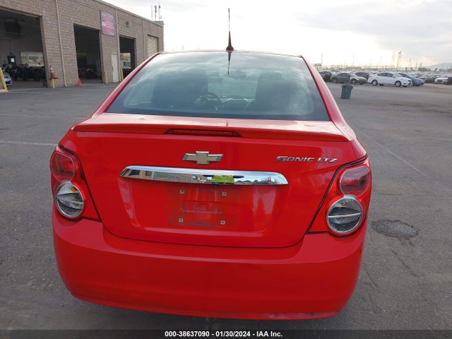 Chevrolet Sonic Ltz Auto 2014 1G1JE5SG1E4126289 Image 16