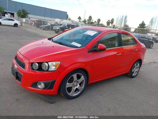 Chevrolet Sonic Ltz Auto 2014 1G1JE5SG1E4126289 Image 2