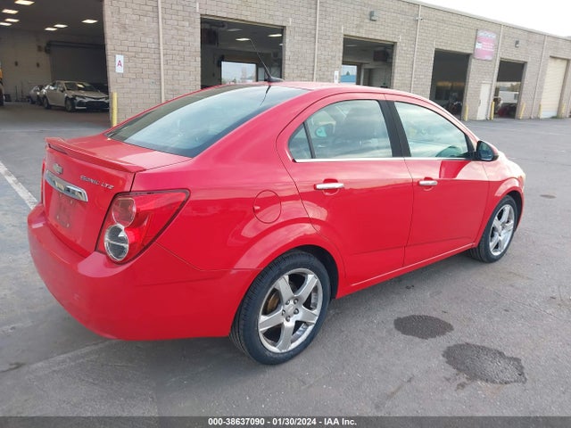 Chevrolet Sonic Ltz Auto 2014 1G1JE5SG1E4126289 Image 4