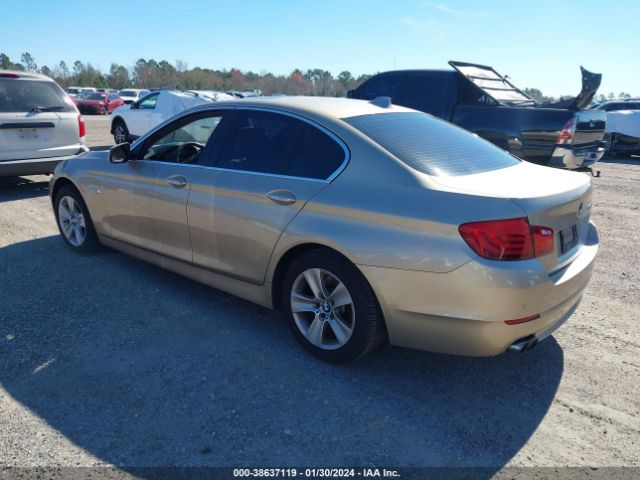 2011 BMW 528I WBAFR1C5XBC673454 Photo 2