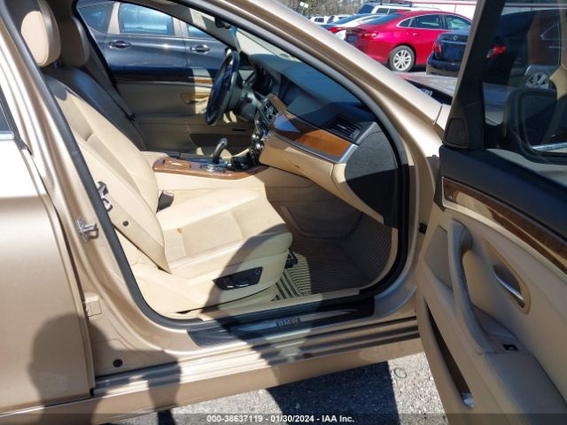 2011 BMW 528I WBAFR1C5XBC673454 Photo 4