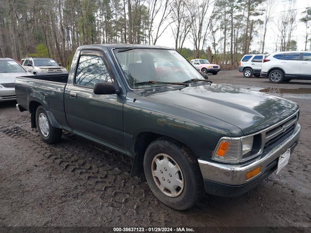 1992 TOYOTA PICKUP 1/2 TON SHT WHEELBASE DLX VIN: 4TARN81P5NZ005471