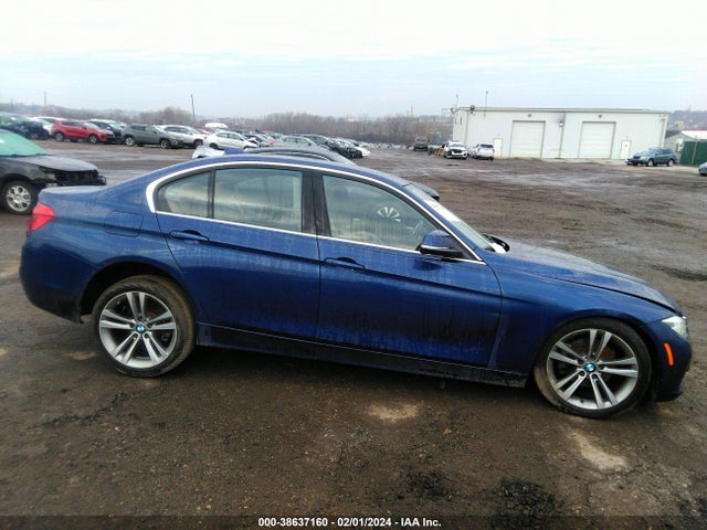 BMW 330i Xdrive 2018 WBA8D9C58JA616010 Image 13
