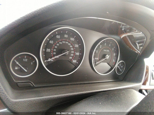 BMW 330i Xdrive 2018 WBA8D9C58JA616010 Image 15