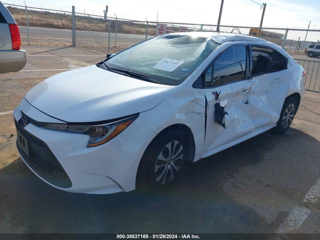 Toyota Corolla Hybrid Le 2022 JTDEAMDE7N3003550 Image 2