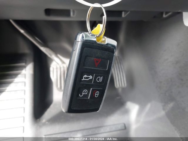 SALEP7EU9P2215633 Land Rover Defender 110 Se