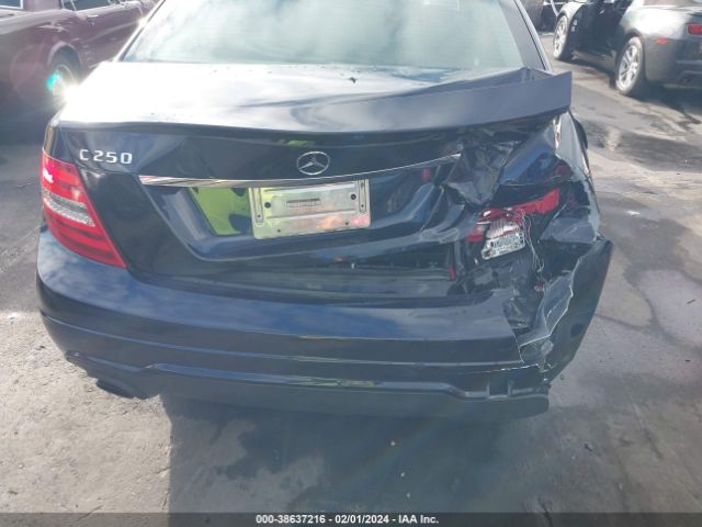 WDDGF4HB1EA918258 Mercedes-Benz C 250 Luxury/sport