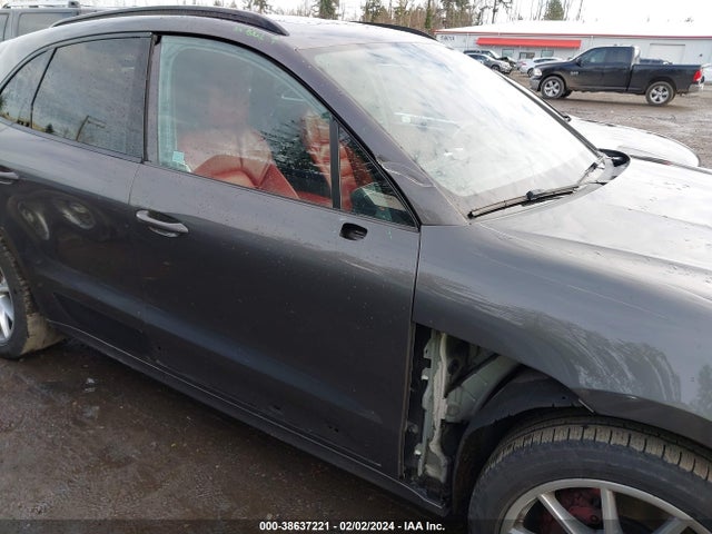 2018 PORSCHE MACAN WP1AG2A53JLB64766 Photo 5