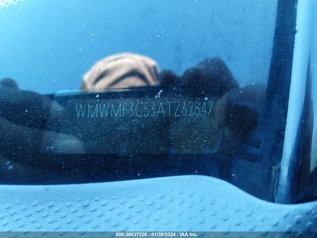 2010 MINI COOPER WMWMF3C53ATZ62847 Photo 8