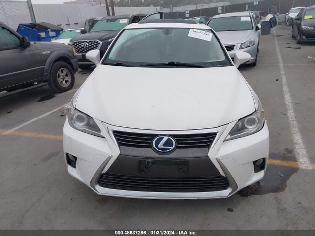Lexus CT 200H 2017 JTHKD5BHXH2279873 Image 13