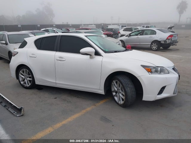 Lexus CT 200H 2017 JTHKD5BHXH2279873 Image 14