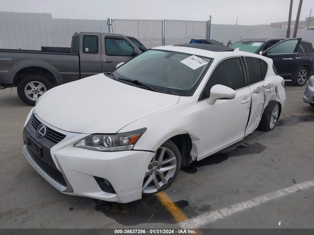 Lexus CT 200H 2017 JTHKD5BHXH2279873 Image 2