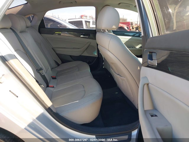 Aukcja sprzedaży 2018 Hyundai Sonata Limited, vin: 5NPE34AF3JH678589, numer aukcji: 38637297
