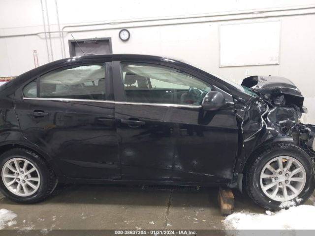 1G1JD5SB4K4142750 Chevrolet Sonic Lt Auto
