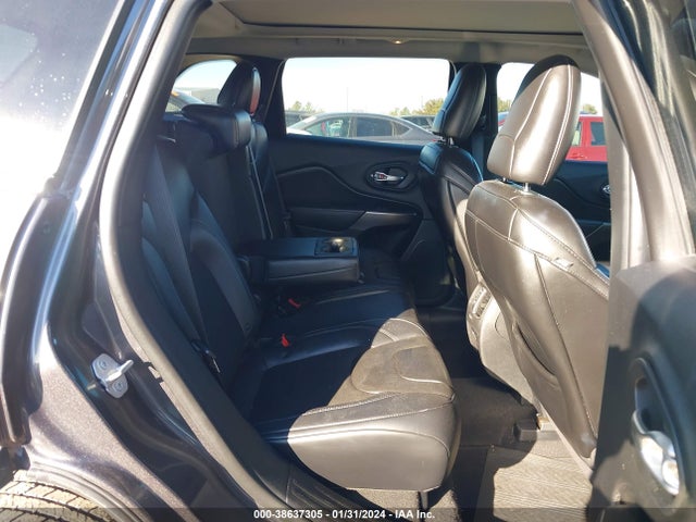 38637305 :رقم المزاد ، 1C4PJLLB3KD428764 vin ، 2019 Jeep Cherokee Latitude Plus Fwd مزاد بيع