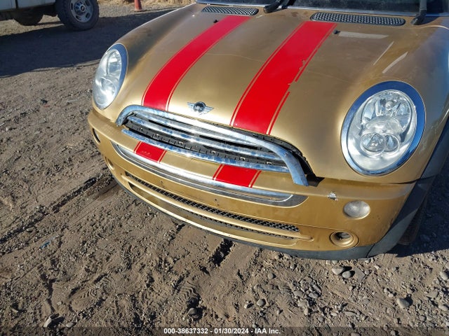 2005 MINI COOPER WMWRF33475TG10179 Photo 5