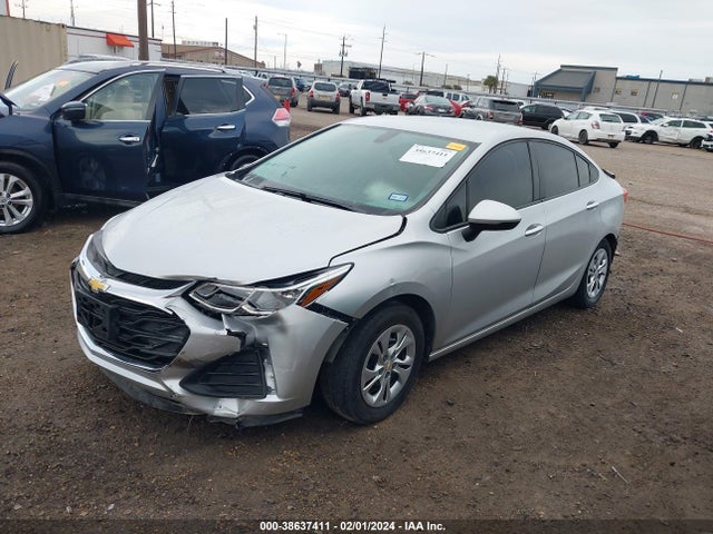 Chevrolet CRUZE LS 2019 1G1BC5SM9K7112456 Image 2