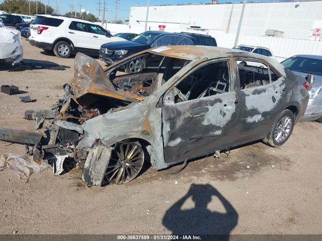 Toyota Corolla Le Plus 2015 5YFBURHE2FP236472 Image 2