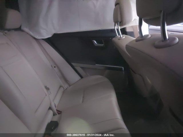 WDCGG8JB2FG361877 Mercedes-Benz Glk 350 4matic
