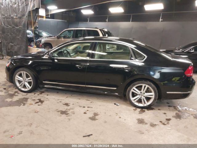 1VWBT7A31FC040089 Volkswagen Passat 1.8t Se