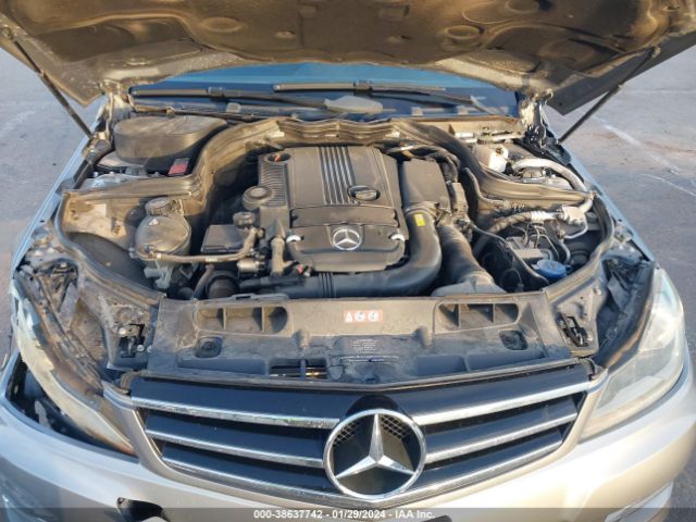 WDDGF4HB5EA944524 Mercedes-Benz C 250 Luxury/sport