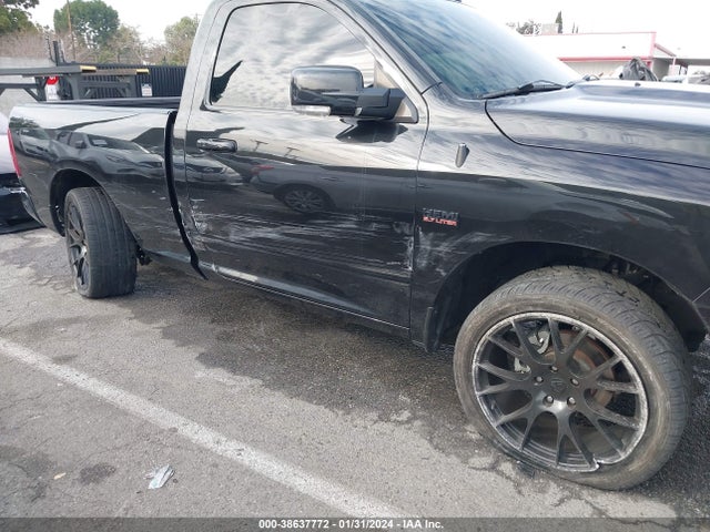 RAM 1500 Night Regular Cab 4x2 6'4 Box 2017 3C6JR6CT1HG695977 Image 6