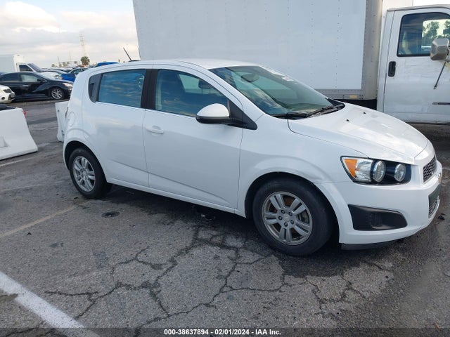Chevrolet Sonic Lt Auto 2016 1G1JC6SH3G4130710 Image 13