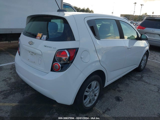 Chevrolet Sonic Lt Auto 2016 1G1JC6SH3G4130710 Image 4