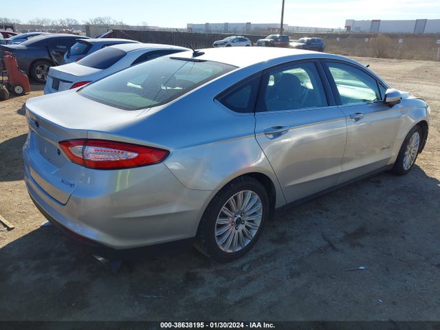 Ford Fusion Hybrid S 2015 3FA6P0UU1FR132654 Image 4