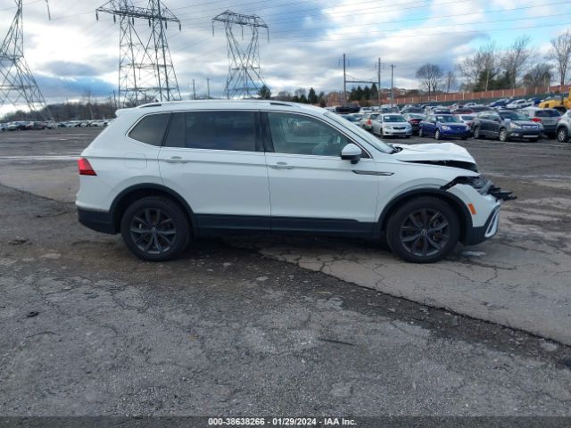3VV2B7AX3NM015797 Volkswagen Tiguan 2.0t Se
