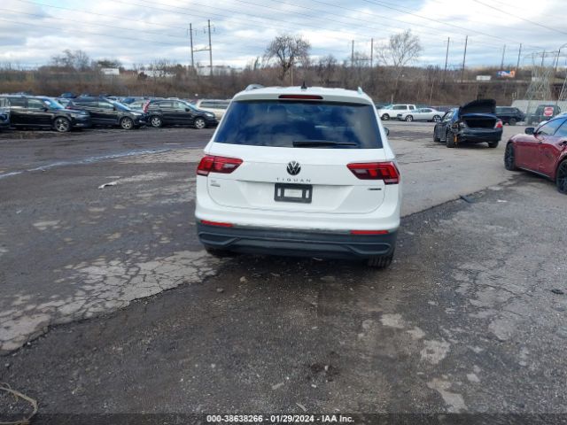 3VV2B7AX3NM015797 Volkswagen Tiguan 2.0t Se