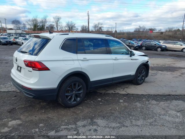 3VV2B7AX3NM015797 Volkswagen Tiguan 2.0t Se