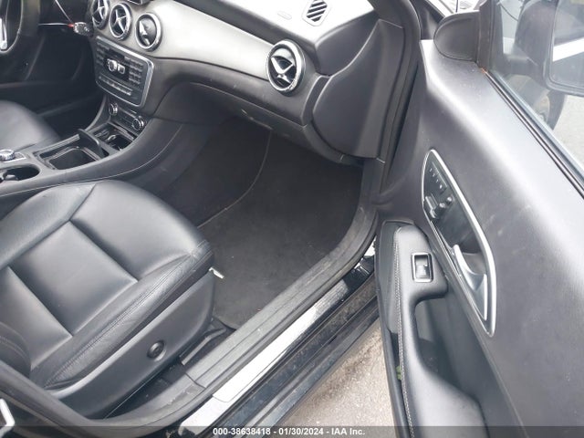 Mercedes-Benz CLA 250 4MATIC 2014 WDDSJ4GB8EN086713 Image 5