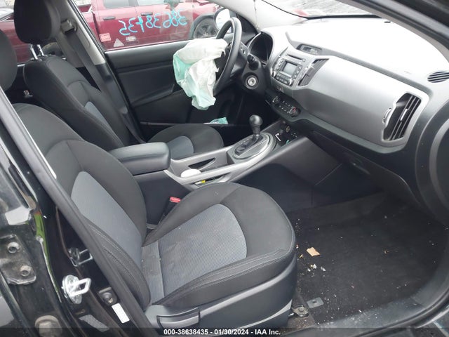 2016 KIA SPORTAGE LX VIN: KNDPB3AC2G7796075
