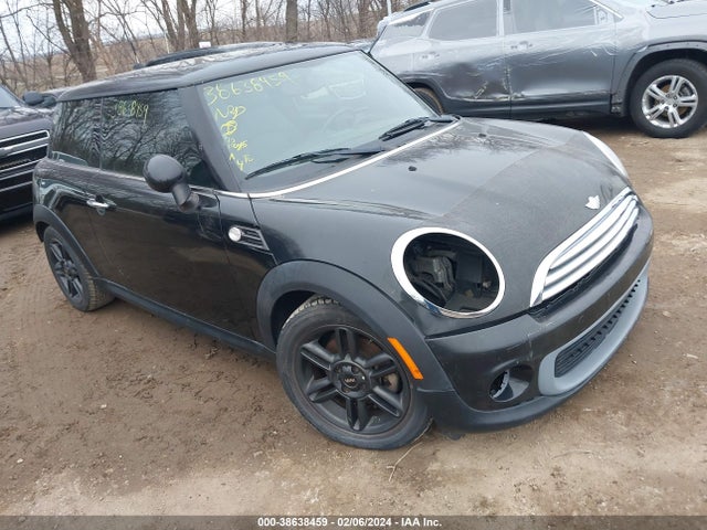 2011 MINI COOPER WMWSU3C54BT182905 Photo 0