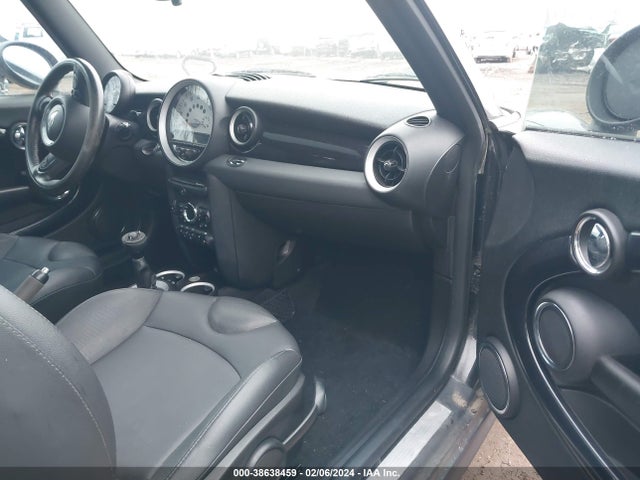 2011 MINI COOPER WMWSU3C54BT182905 Photo 4