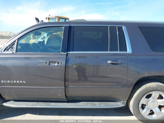 Chevrolet Suburban Premier 2017 1GNSCJKC3HR232264 Image 14