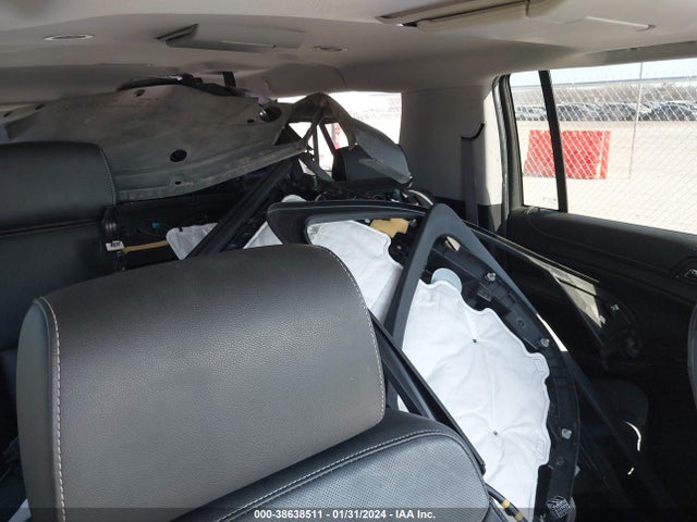 Chevrolet Suburban Premier 2017 1GNSCJKC3HR232264 Image 8
