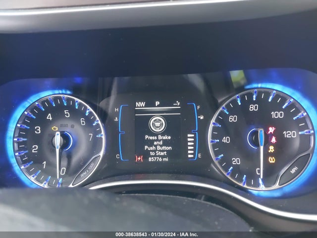 2C4RC1DG3MR538666 Chrysler Voyager Lxi