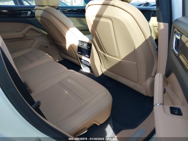 2021 PORSCHE CAYENNE WP1AA2AY4MDA06950 Photo 7