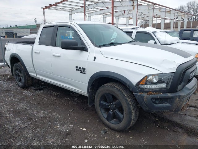 RAM 1500 Classic Warlock Quad Cab 4x4 6'4 Box 2019 1C6RR7GG6KS735945 main image