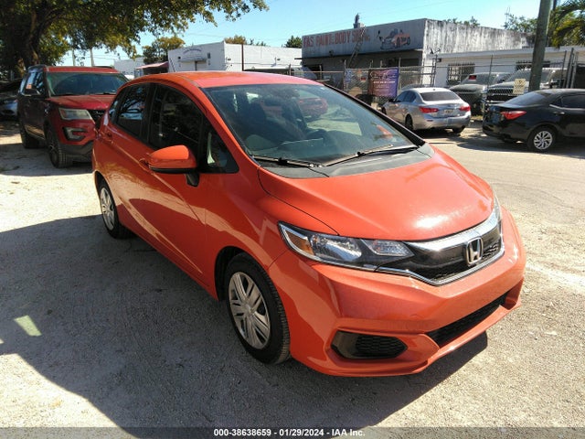 Honda FIT LX 2018 3HGGK5H4XJM735873 Image 1