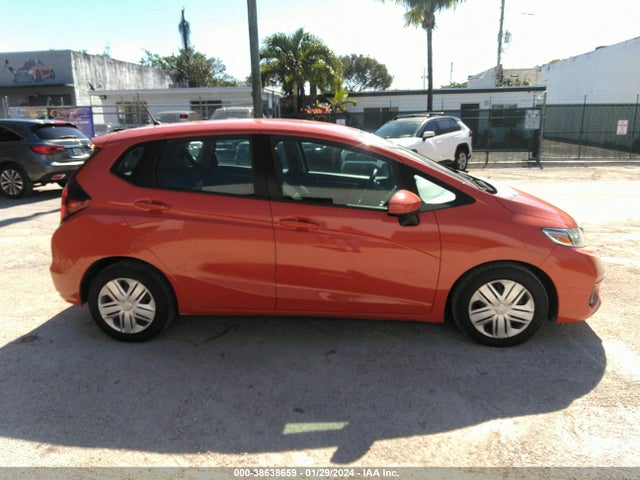 Honda FIT LX 2018 3HGGK5H4XJM735873 Image 13