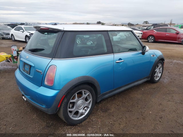 2004 MINI COOPER S WMWRE33484TD89631 Photo 3